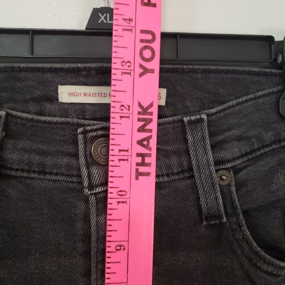 Levi's High Waisted Mom Jeans - Picture 4 of 8